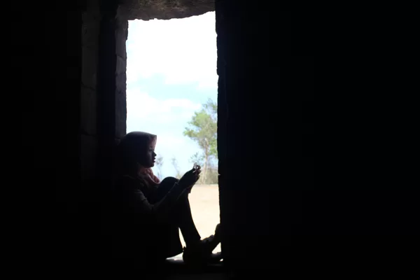 Exploring Views and Gesture at Candi Ijo Yogyakarta