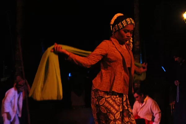 Dancing in Bondho Buntang Supportet by Djarum Foundation